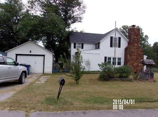 203 S Vine St, Caney, KS 67333