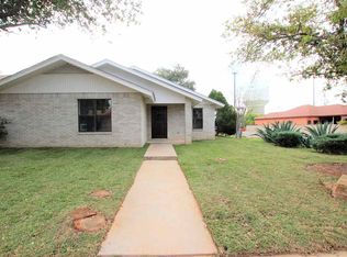 8660 Oakridge Loop, Laredo, TX 78045