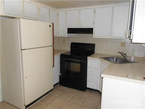 4th image of 28 Wimbledon Lake Dr