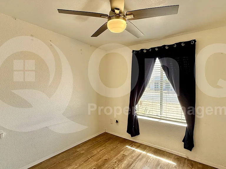 1007 N Menze St — Photo 10