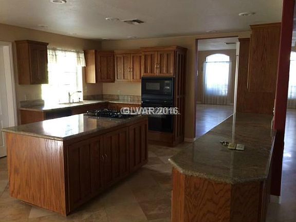 4th image of 8105 Tiara Cove Cir