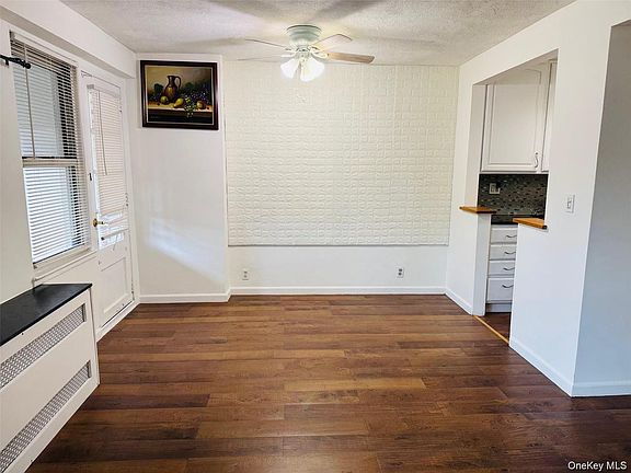 4th image of 4310 Kissena Boulevard #2B