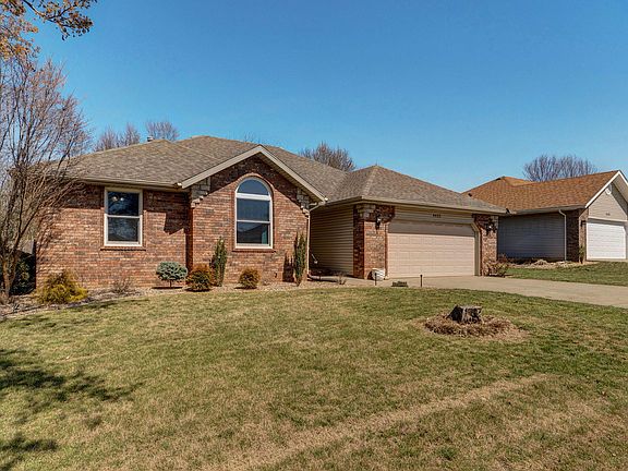 3rd image of 4435 W Westwood Drive