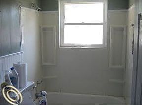 2nd image of 32425 Alvin St
