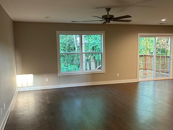 2nd image of 1009 Anise Ct