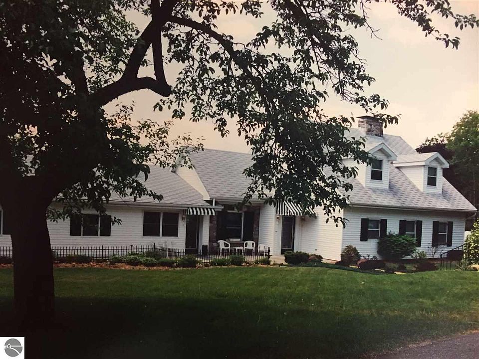 1st image of 1515 N Grant Ave