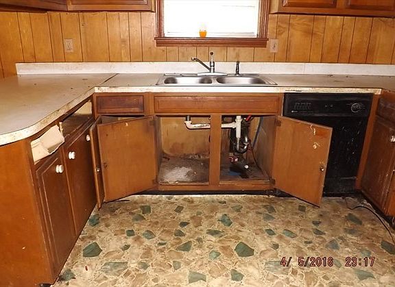 5th image of 511 Goldenrod Dr