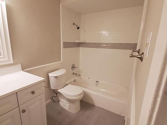 2nd image of 6450 Lontos Dr