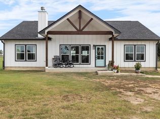 3389 Sparta Field Rd, Waelder, TX 78959