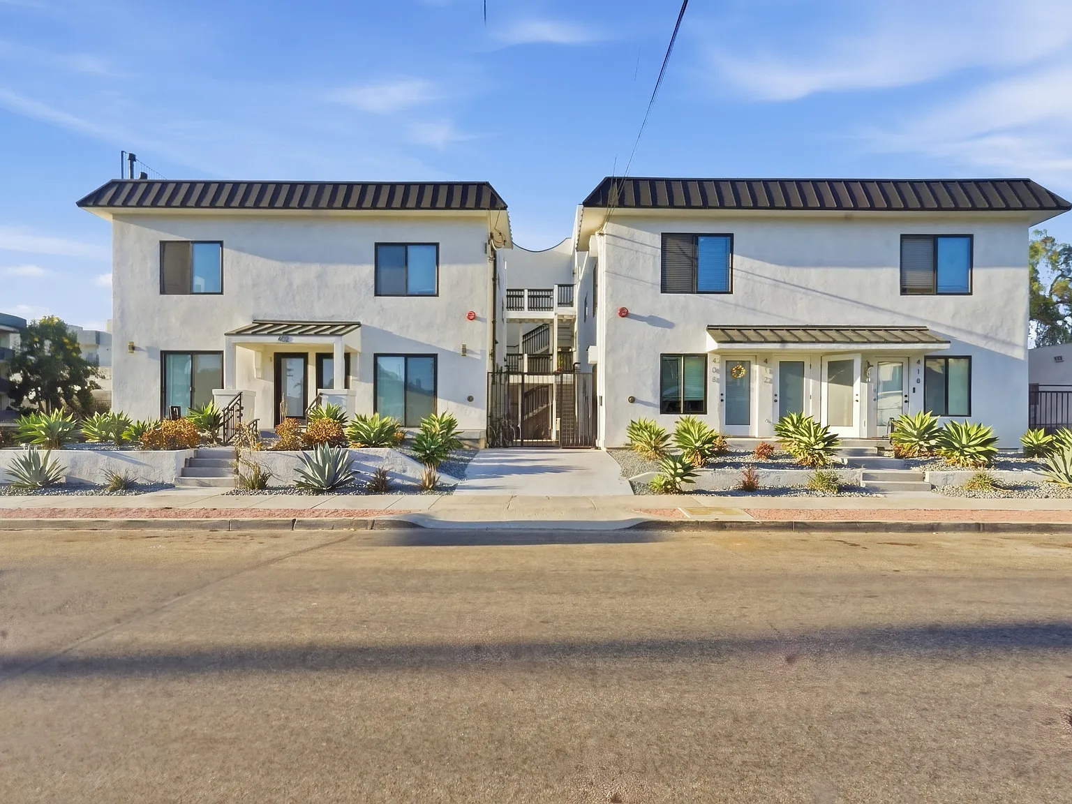2 bed, 800 sqft, $2,995 — Photo 2