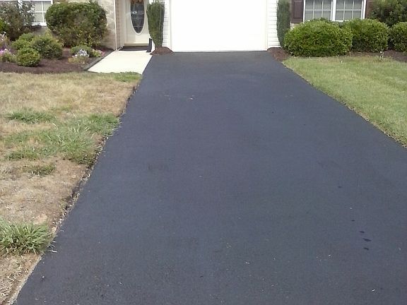 3rd image of 152 Charles Towne Dr