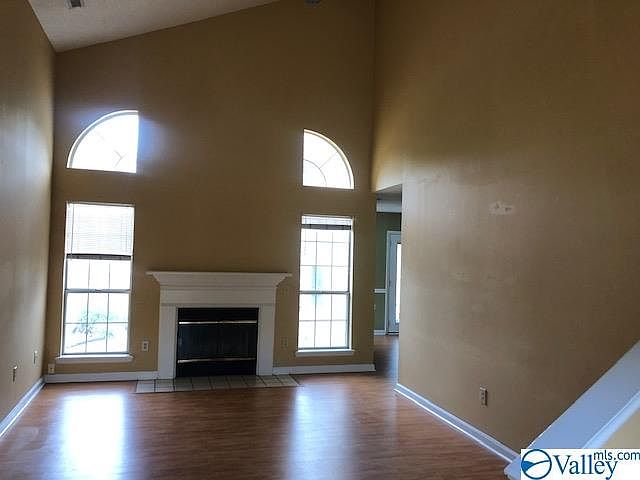 2nd image of 210 Millstone Ln