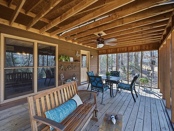 2nd image of 2133 Trail Point