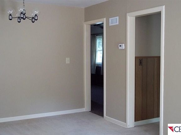 5th image of 420 Hillcrest Dr