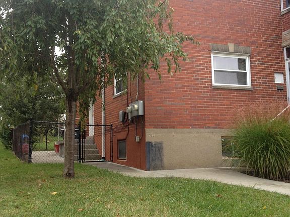 Exterior (side entrance)