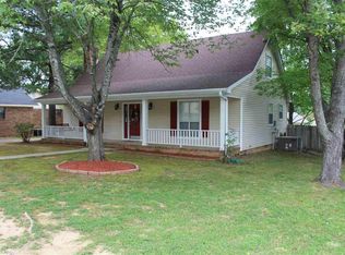 6 Cottonwood Dr, Searcy, AR 72143