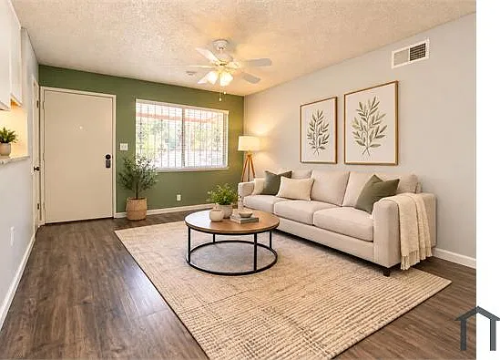 2839 W Fairmont Ave — Photo 2