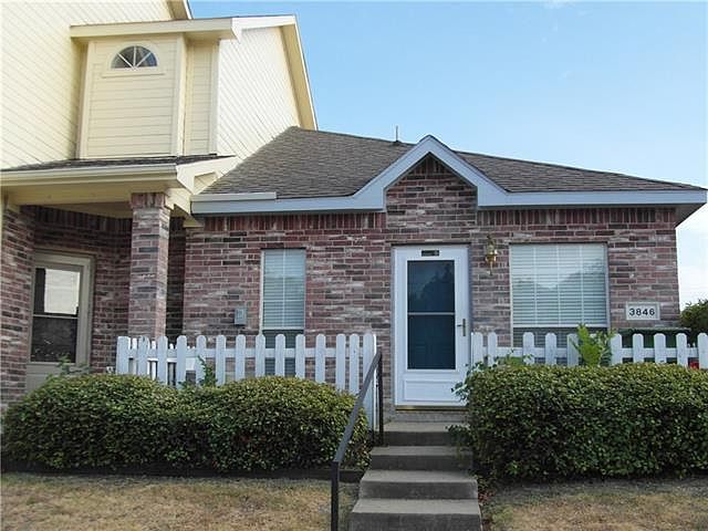 1st image of 3846 Brandon Park Dr