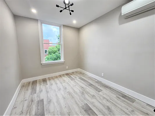 Rented by Brooklyn Property Group LLC | media 17