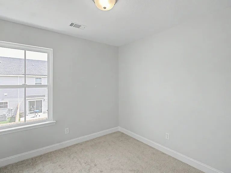 106 Heirloom Rd — Photo 12