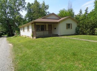 1012 E Front St, Dover, OH