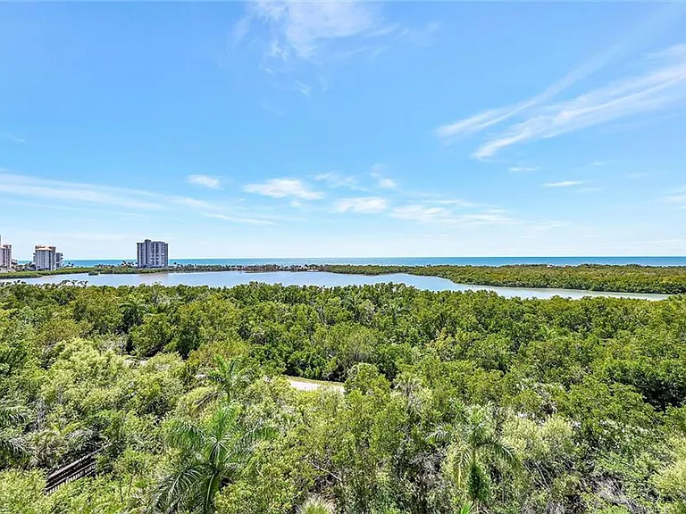 5550 Heron Point Dr #703 — Photo 22