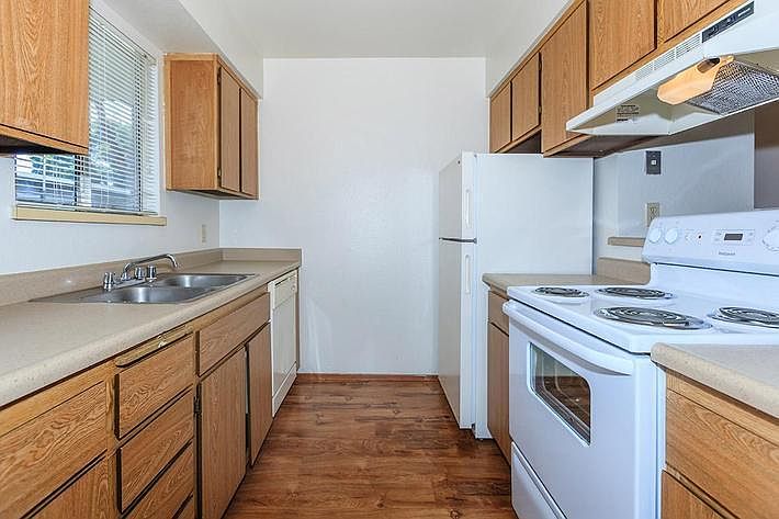 1st image of 333 E Cinnamon Dr APT 248