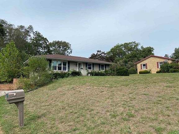 2nd image of 55617 Riverview Manor Dr