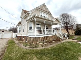 553 S 4th Ave, Middleport, OH 45760