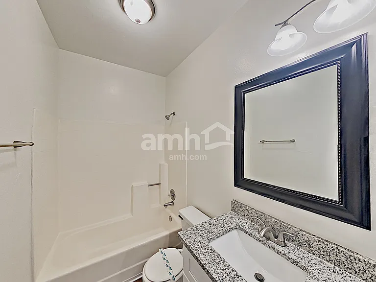 1345 N Brittany Ln — Photo 11