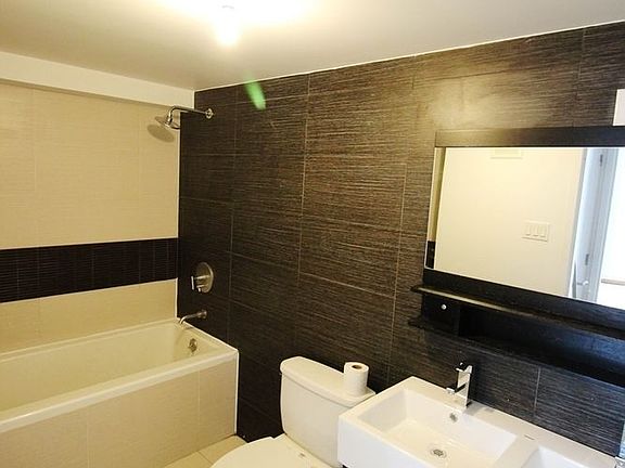 2nd image of 94 Meserole St APT 3A