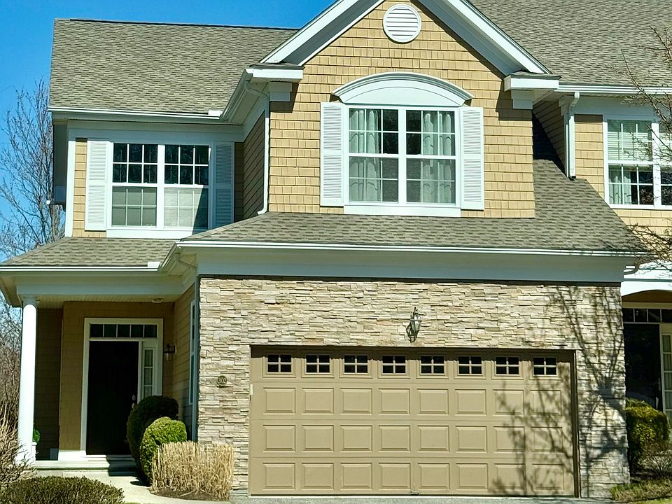 1st image of 302 Hunter Drive #302
