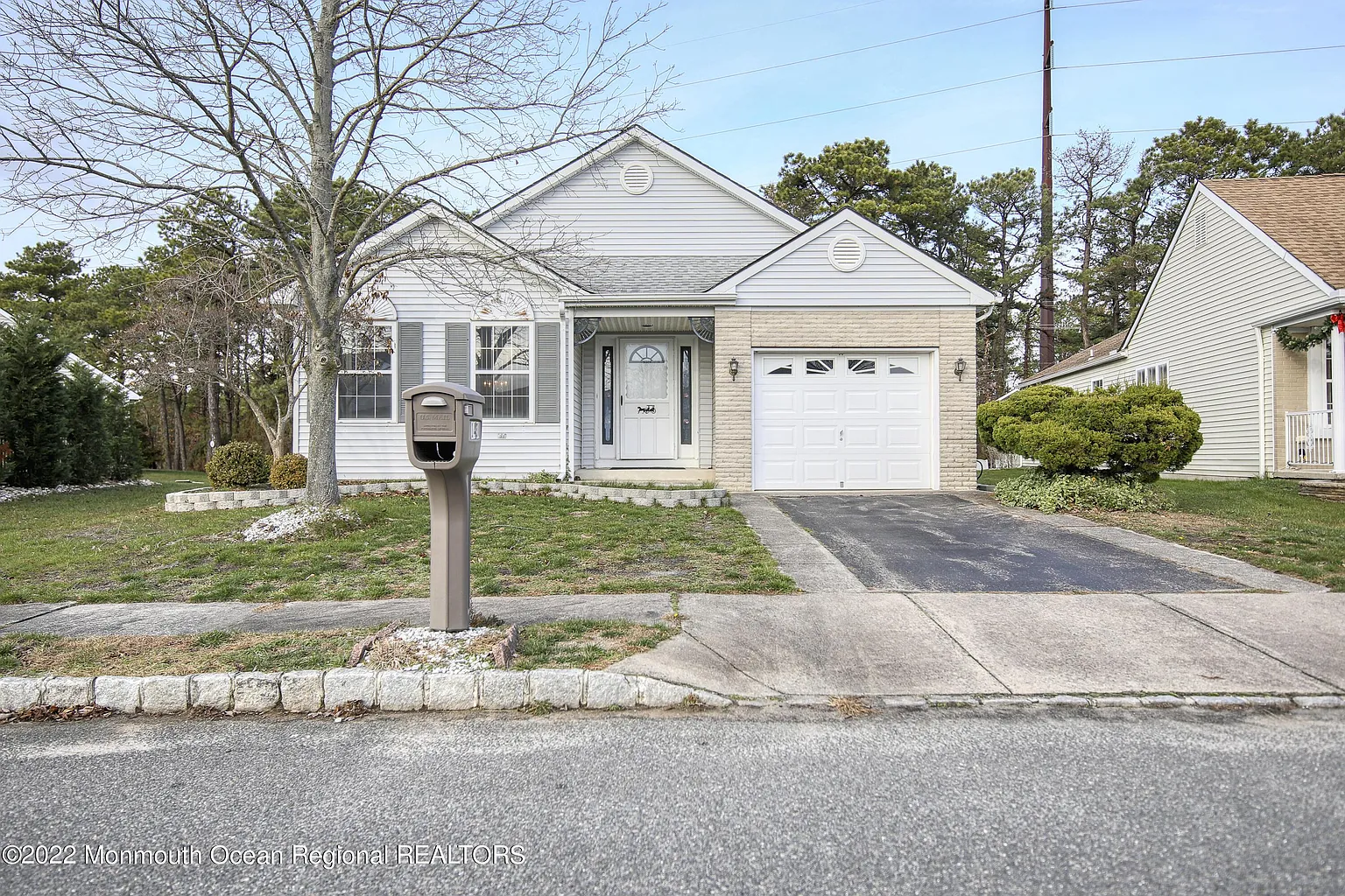 143 Chesterfield Ln photo 1