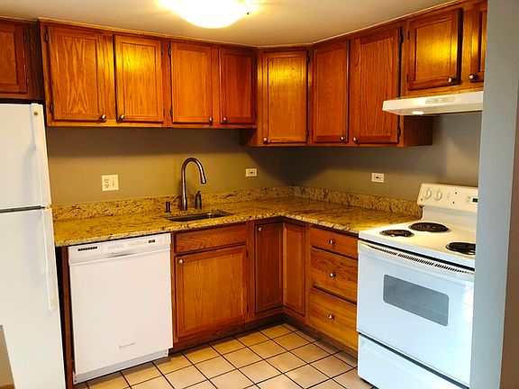 4th image of 1041 Susan Collins Ln APT 202