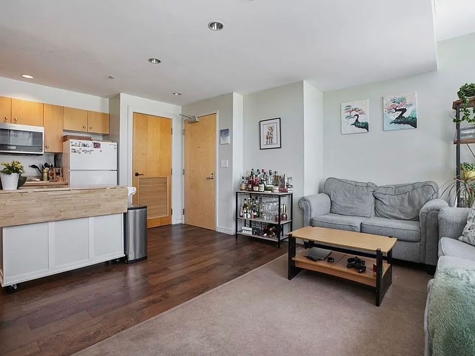 1st image of 131 Tremont St APT 6D