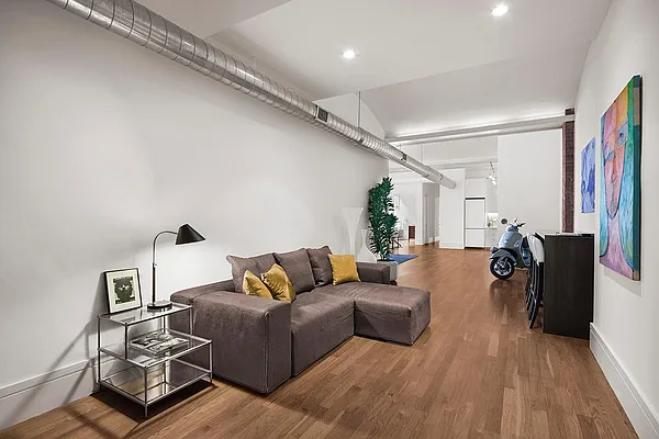 Rented by Town Residential | media 31