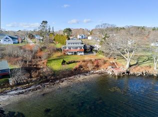 25 Knowlton Ave, Owls Head, ME 04854
