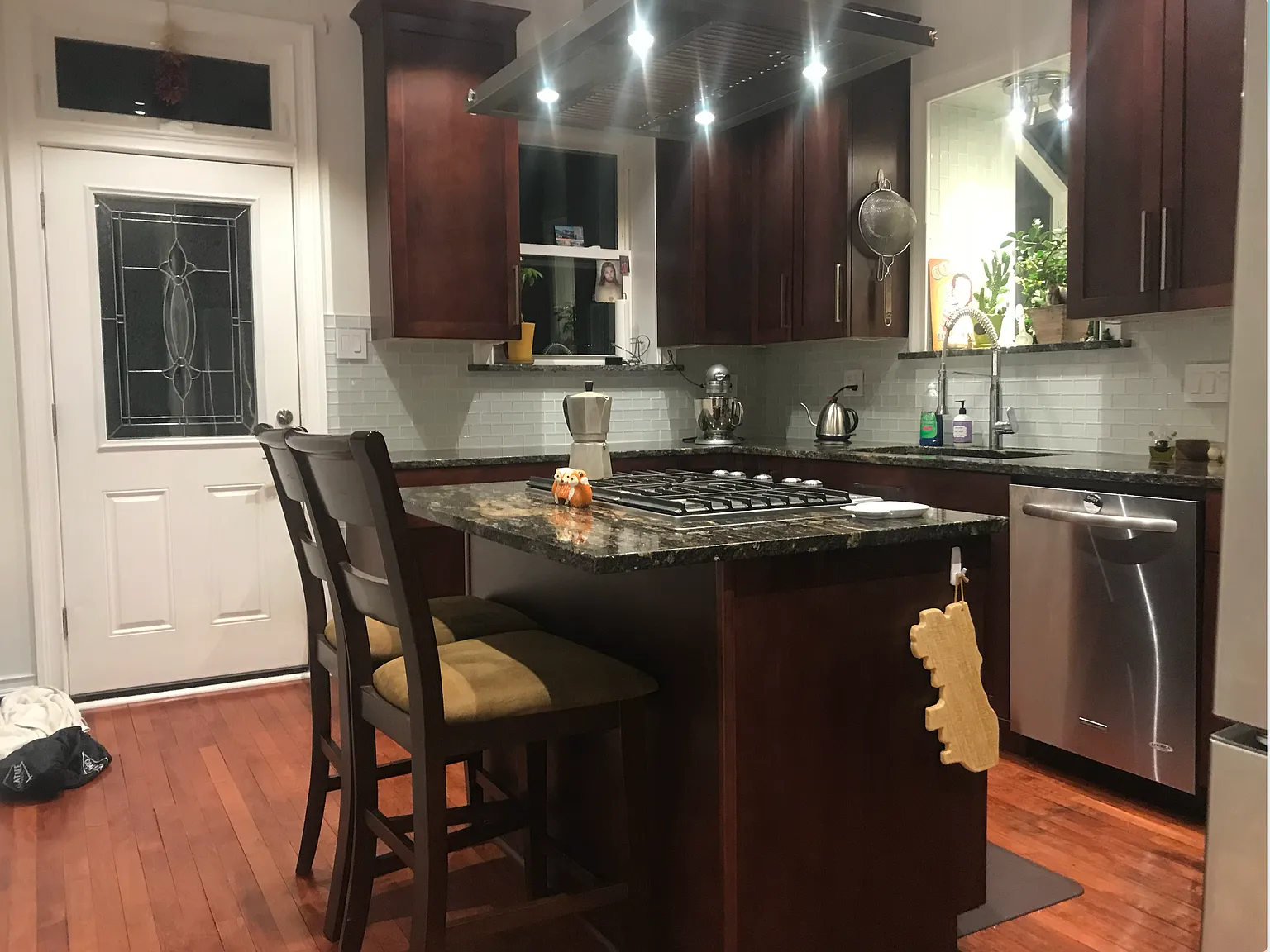 2 bed, 1500 sqft, $3,500 — Photo 1