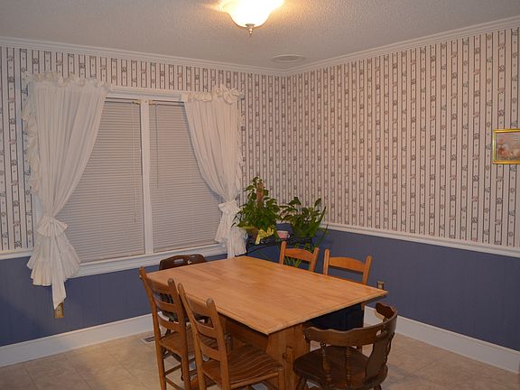 Eat In Side of the Kitchen