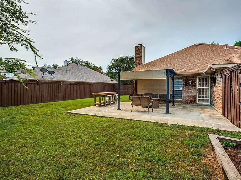 1109 Ashby Dr — Photo 24