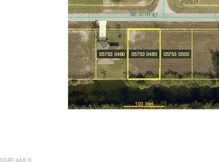 1526 NE 37th St, Cape Coral, FL 33909