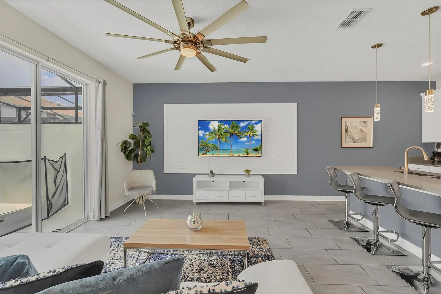 4 bed, 3.0 bath, 1915 sqft, $4,796 — Photo 2