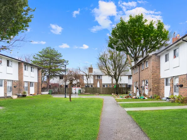 85 Henderson Ave, Markham, ON L3T 2L1