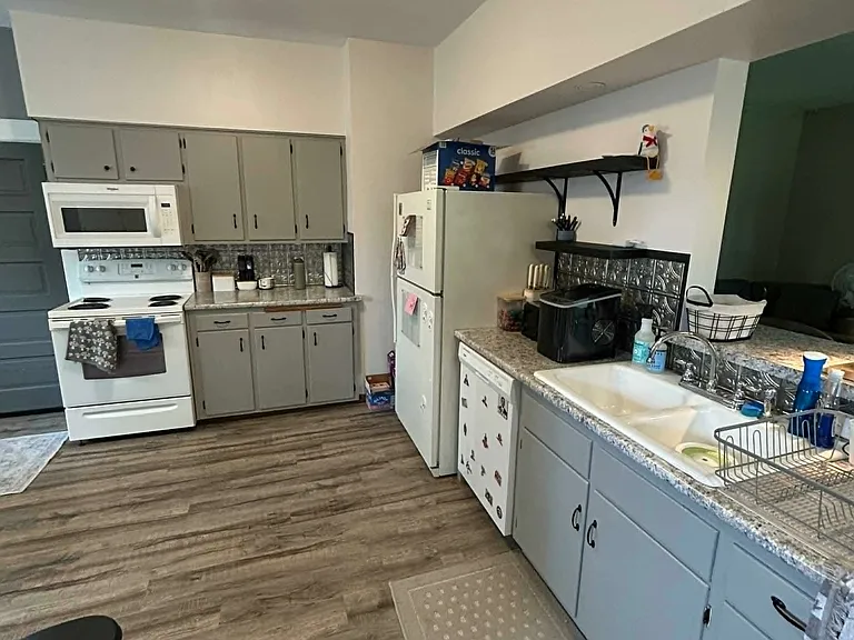 301 Mound Park Dr — Photo 13