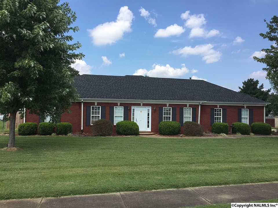 1st image of 111 Brokenrein Dr