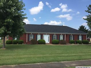 111 Brokenrein Dr, Meridianville, AL 35759