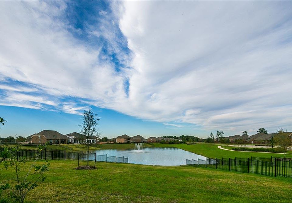 1st image of 25727 Kearsley Dr