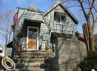 174 W Maplehurst St, Ferndale, MI 48220