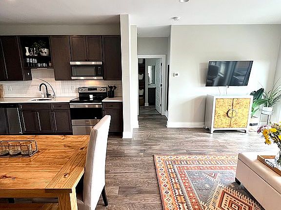 Kitchen / Living Room