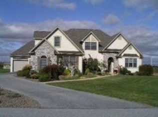 27 Norma Ln, Richland, PA 17087